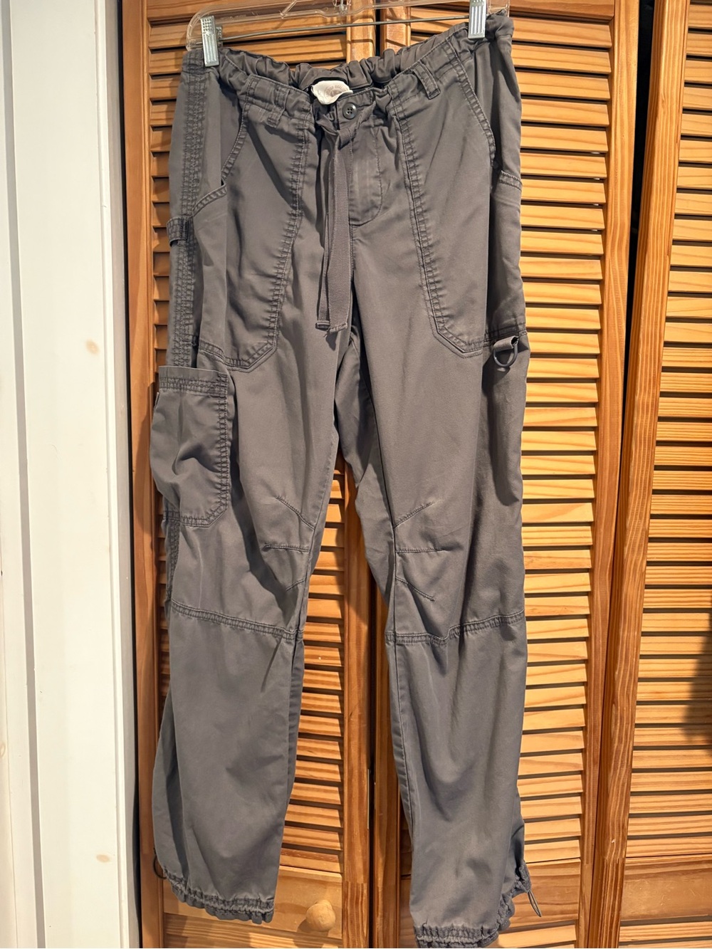 KOI Cargo Scrub Pants Women's Size M ShortCharcoal Grey Utility Medical 701